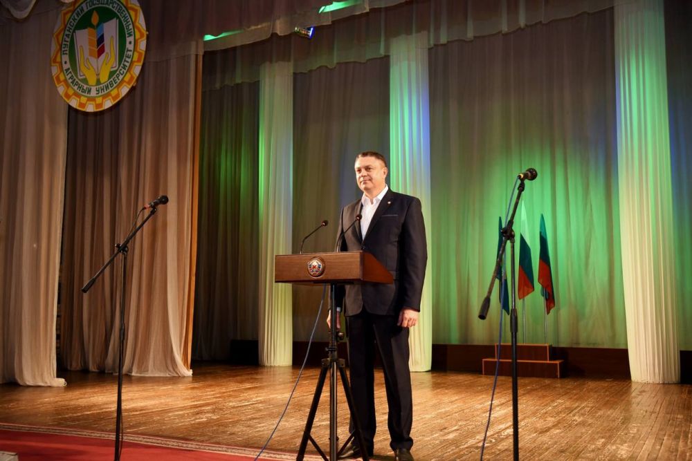 ������ ��������: � ���� ������ ������� ��������� ��������������� �������� �����������