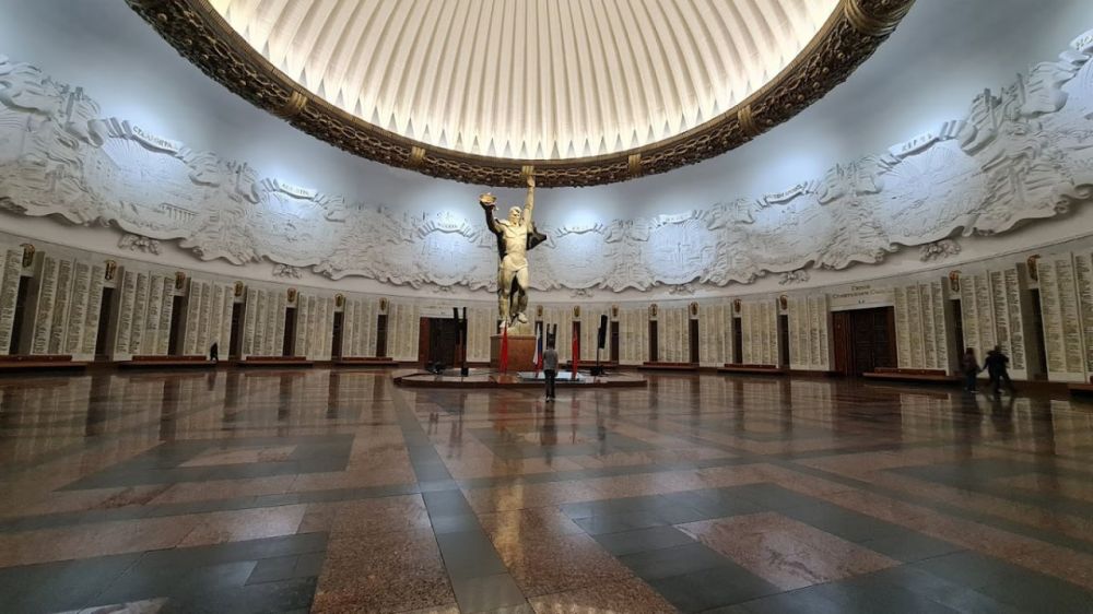 ����� ������ ���������� ������-��������� � 80-����� ������� ������� ����������