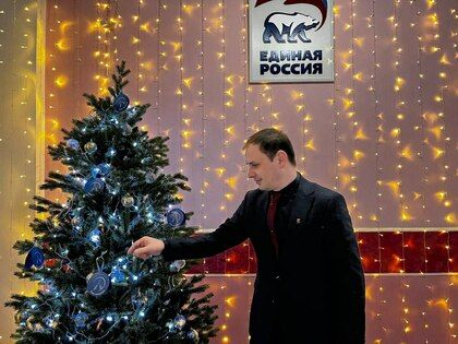 Руководитель Алчевска в рамках акции "Елка желаний" исполнит мечту девочки из Свердловска