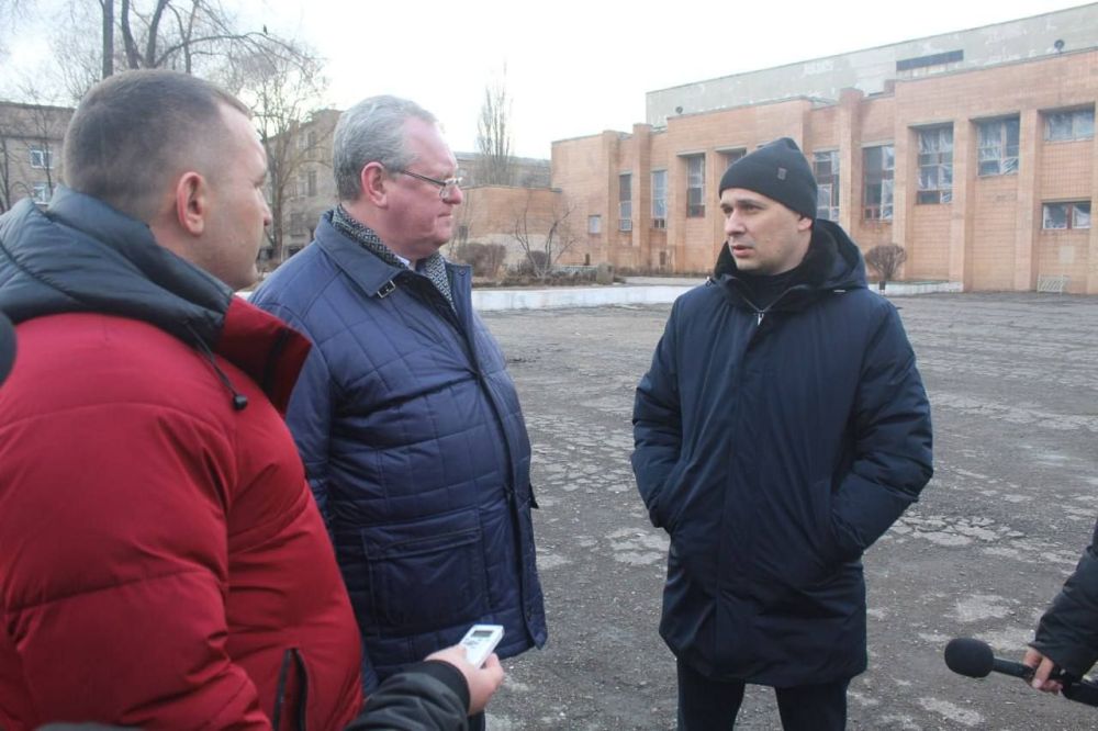 2 марта в ходе визита в Алчевск первый заместитель Губернатора Вологодской области Эдуард Зайнак и Альберт Апшев осмотрели...