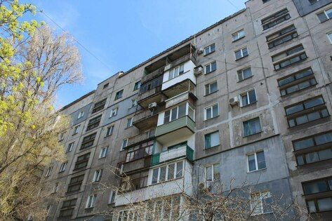 Вологодские специалисты планируют восстановить остекление в 33 многоэтажках Алчевска