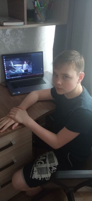 Обучающиеся 7-А класса ГОУ ЛНР "АСШ № 17" приняли участие во Всероссийском музейном уроке "Первые в космосе"