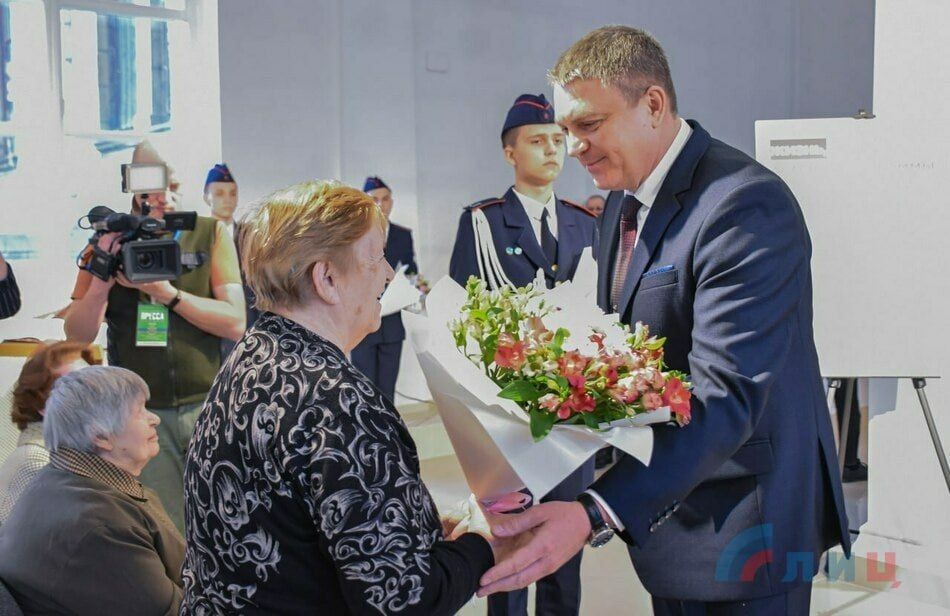 �������� ����� ����������� �������������� �������� �������� ������� "�����, �������� �� ������", ������������ 80-����� ������� ������� ����������, ��������� � ��������� ��������������� �������� �������� � �������� ����� ������� ������������