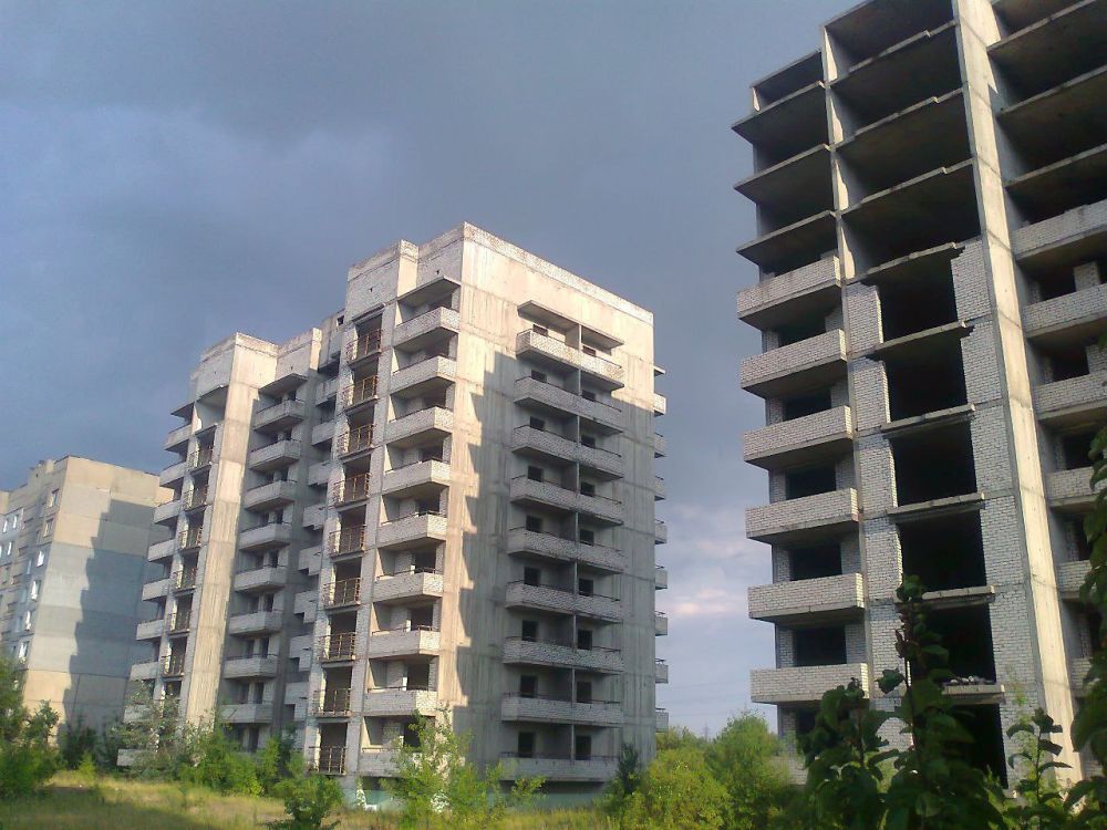 Это проблемные недострои в Алчевске в прошлом году
