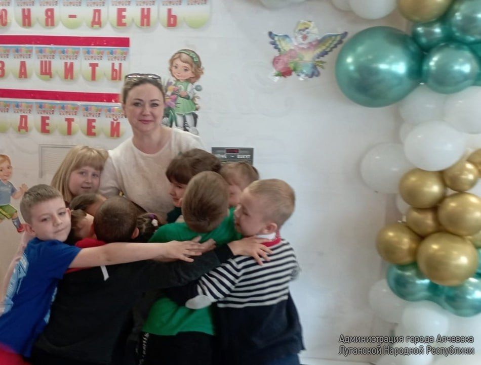 Какая прекрасная пора — детство! Детство — это, прежде всего игры и забавы