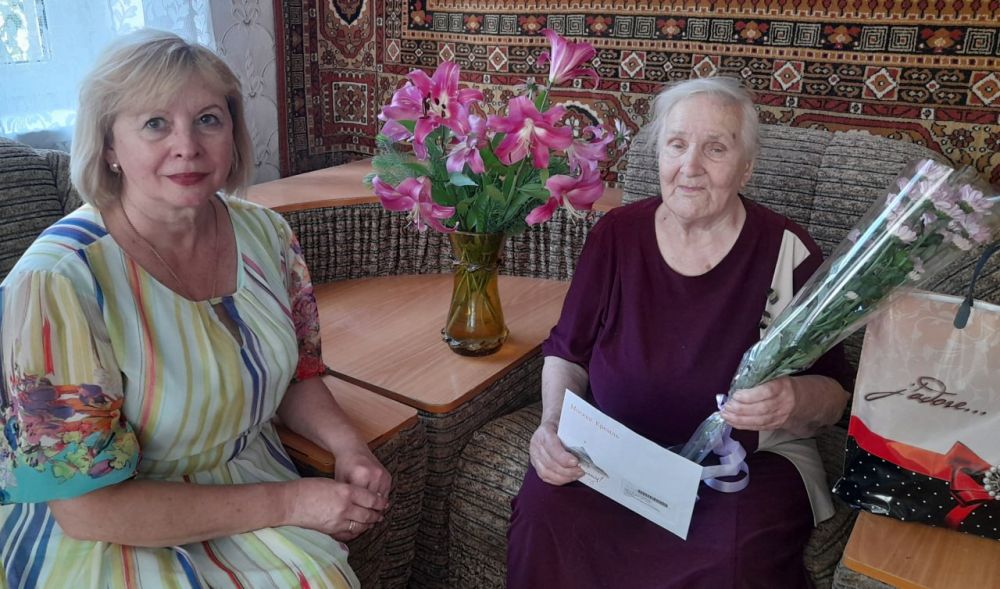 ������� ���� 90-� ������ �������� �������� ������� ������������� ����� (�������� �����) ����� ������������� ��������