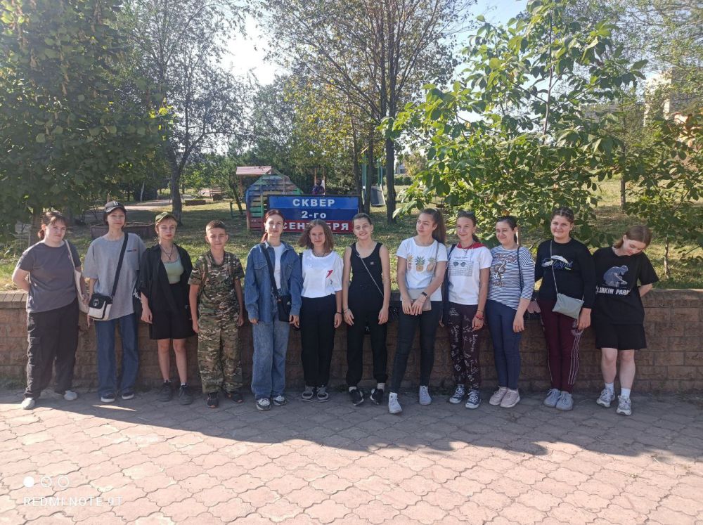 Активисты Движения Первых ГОУ ЛНР «АСШ № 17» присоединились к акции «Чистый город – Любимый город»