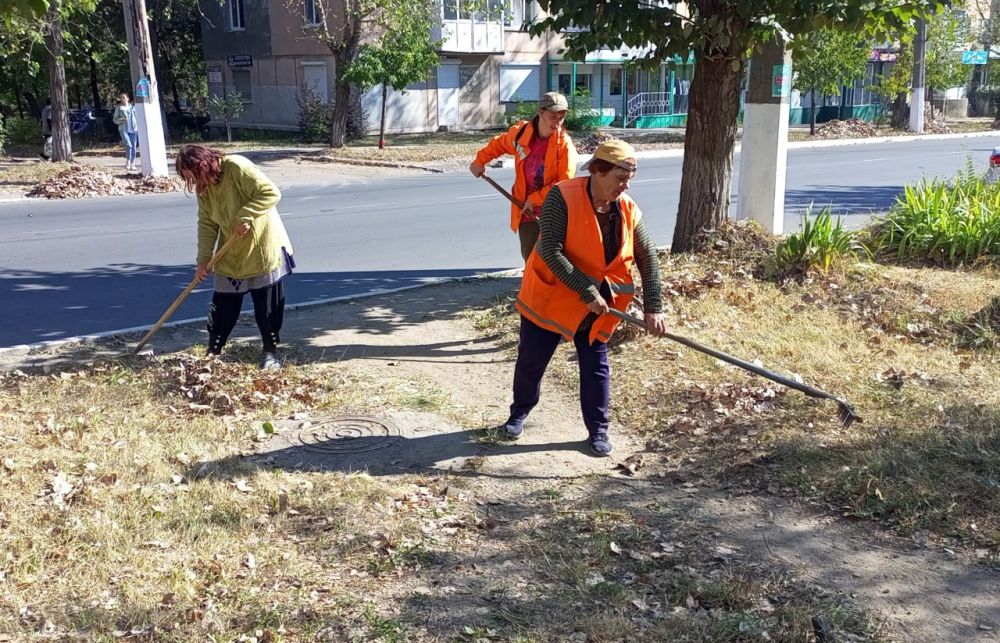 14 сентября в рамках городской акции «Чистый город» состоялись мероприятия по санитарной уборке и благоустройству территории Алчевска