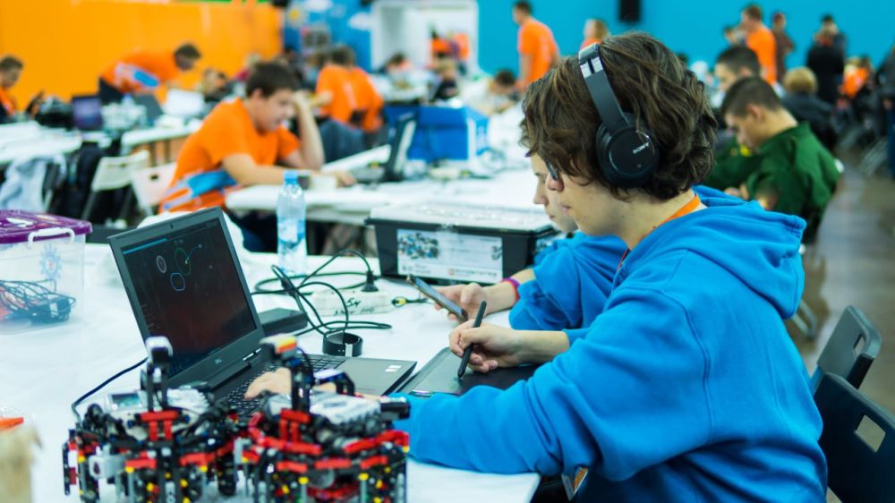 Для школьников и студентов стартовал 4-й сезон конкурса «Наука. Территория героев»