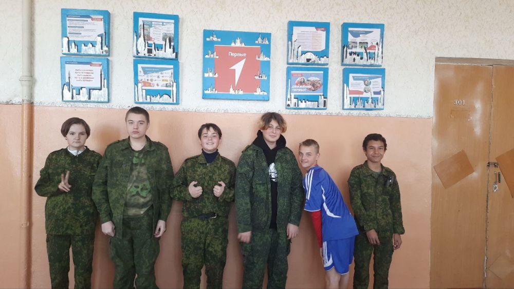 На этой неделе в рамка проекта "Привет, Первичка", состоялась третья встреча активистов Движения Первых в ГОУ ЛНР "УВК "Росток"