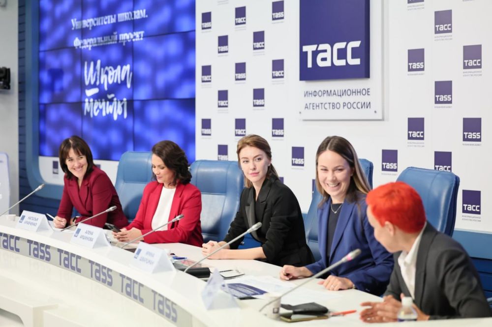 Программа капитальных ремонтов школ охватывает все больше участников, с 2024 года к ней присоединятся и новые регионы России