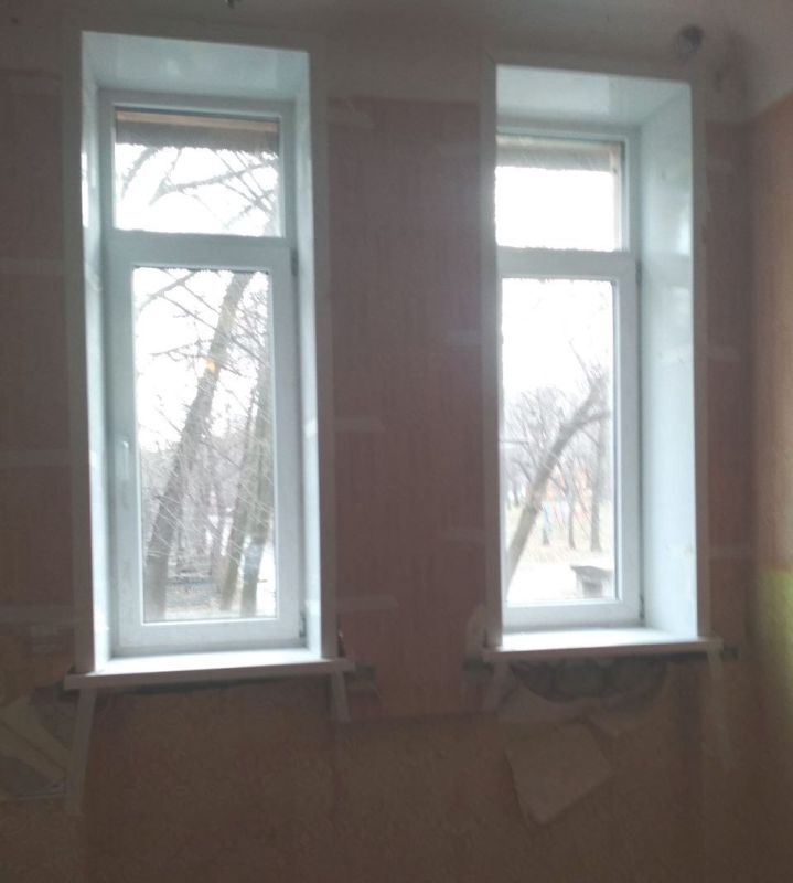 24 ноября в библиотеке-филиале № 1 ГУ ЛНР «Центральная библиотека города Алчевска» завершены работы по замене деревянных...