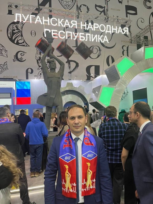 Альберт Апшев: В составе делегации от ЛНР принял участие в церемонии представления нашей Республики на выставке-форуме "Россия" на ВДНХ