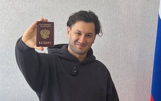 Основатель групп Quest Pistols и «Грибы» Юрий Бардаш получил российский паспорт