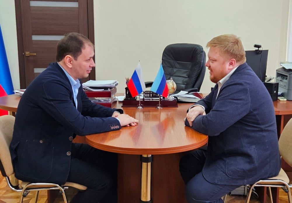 Альберт Апшев: Провел рабочую встречу с Министром образования и науки Луганской Народной Республики Иваном Кусовым