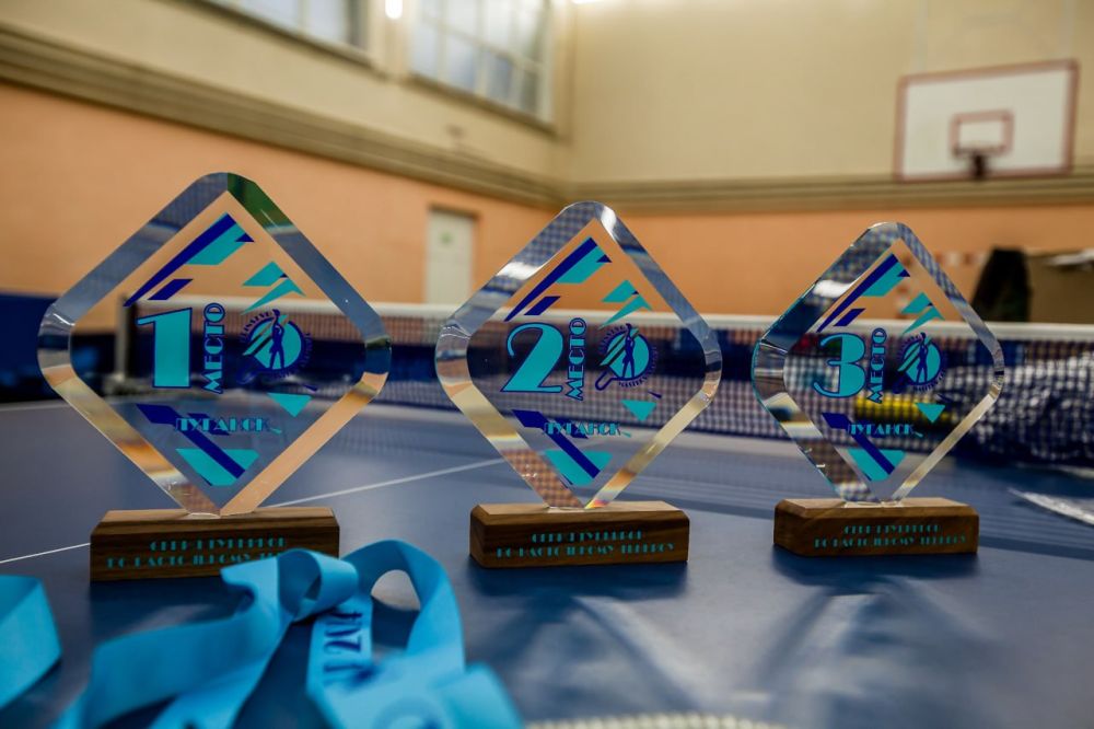 В минувшее воскресенье в спортивном зале ЛУВО «Спортивная академия «Заря» закончилась годовая серия личных турниров по настольному теннису EDINSTVO MASTERS CUP 2024, а с ней и весь соревновательный год под эгидой РОО...