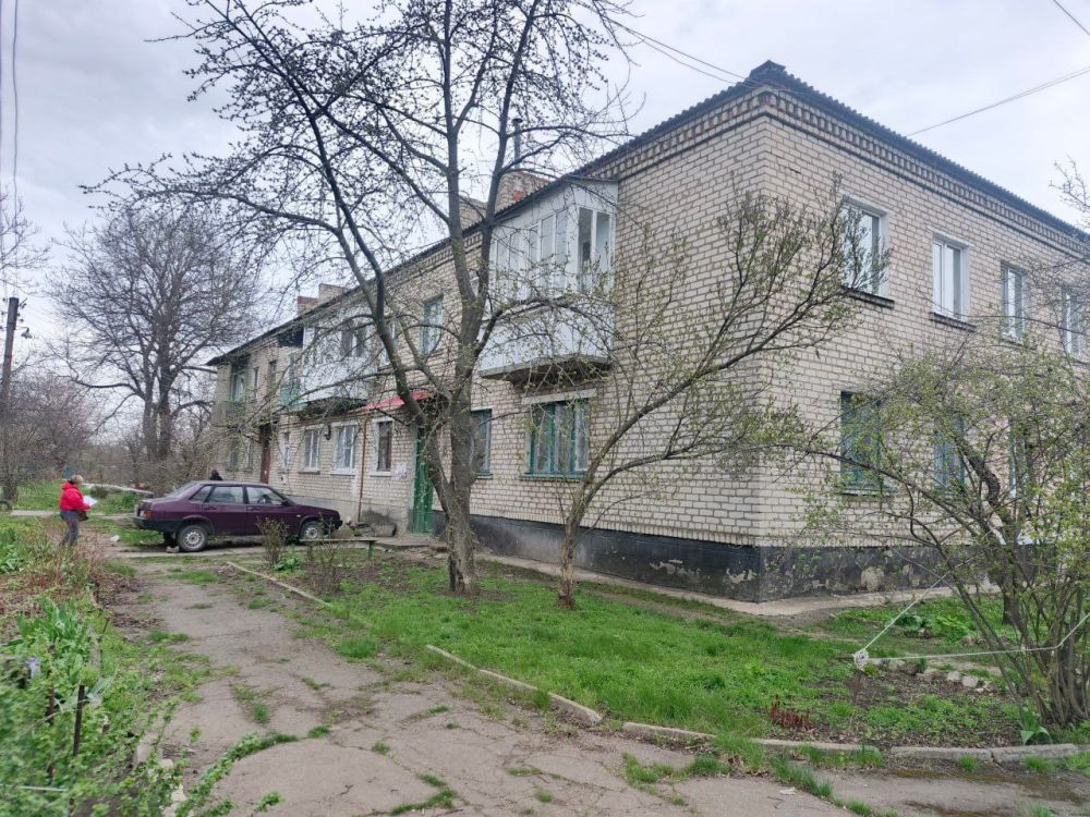         л   !