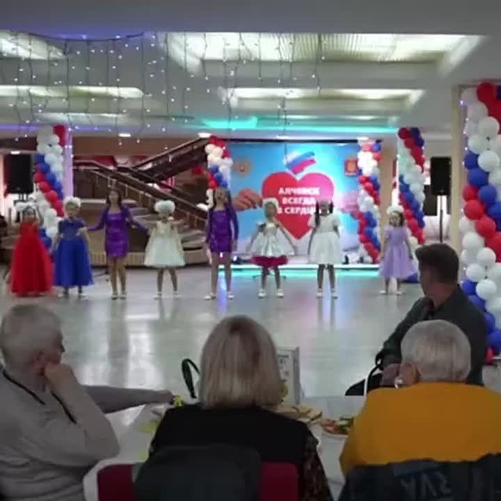 В Алчевске наградили ветеранов металлургического комбината