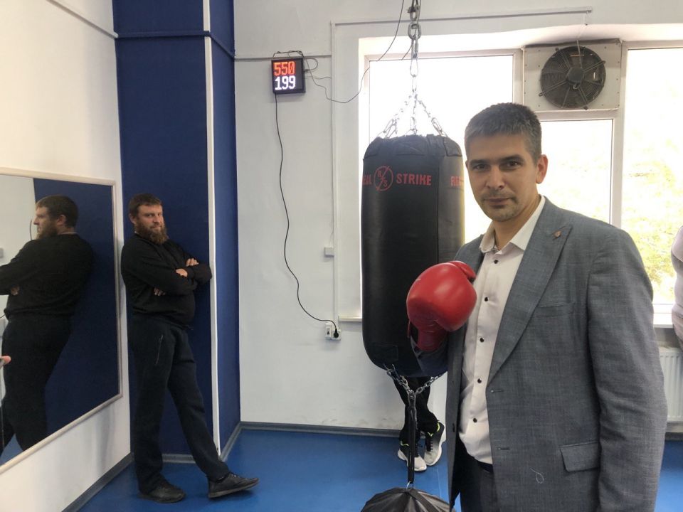 В Луганске завершился Чемпионат ЛНР по боксу «Сила удара» среди мужчин 19-49 лет
