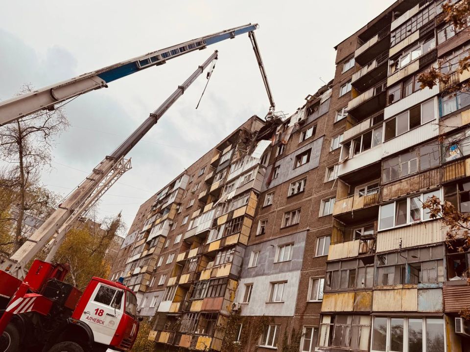 Светлана Гребенькова: Помощь алчевцам, чье жилье пострадало от взрыва в многоквартирном доме, приходит и от Народного фронта