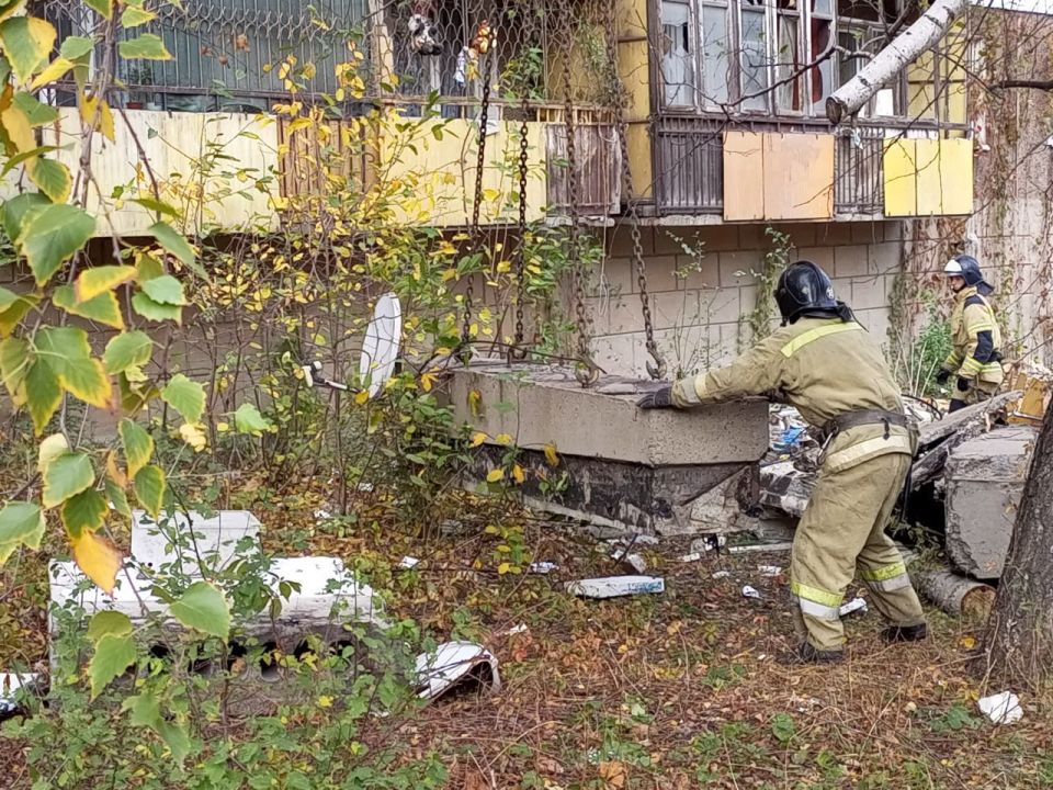 В Алчевске продолжаются работы на месте ЧП на улице Гмыри