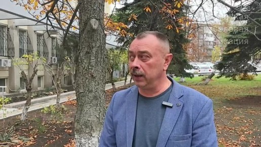 Специалисты Алчевсктепло устраняют утечку на теплотрассе по ул. Липовенко