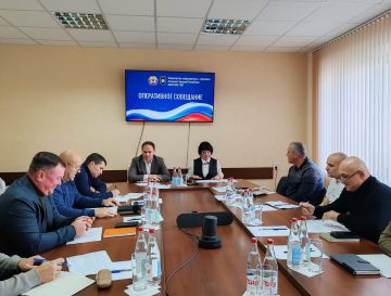 Альберт Апшев: Одна из важнейших задач, стоящих сейчас перед Минтрансом ЛНР, — восстановление дорог местного значения в опорных населенных пунктах республики