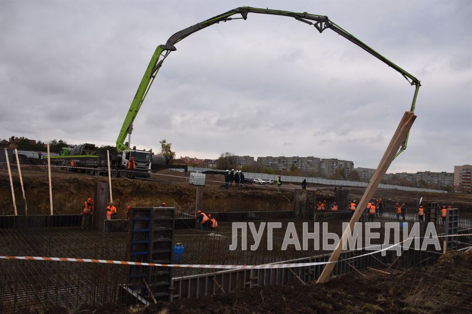 Впервые за долгие годы в Алчевске стартовало масштабное строительство многоквартирного жилья