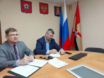 Председатель Совета городского округа, Роман Лысенко, принял участие в видеоконференцсвязи (ВКС) с представителями Всероссийской ассоциации развития местного самоуправления (ВАРМСУ)