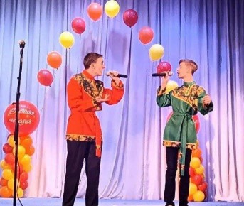 Алчевцы стали победителями фестиваля-конкурса детского и юношеского творчества «Осенняя мелодия»