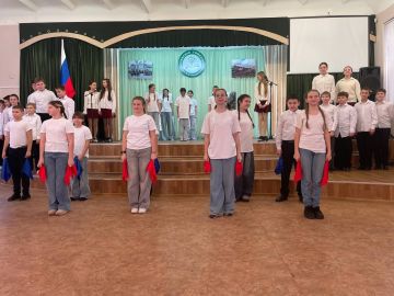 В ГБОУ ЛНР «АГ им. В.Н. Онуфриенко» прошёл фестиваль, приуроченный к Году защитника Отечества