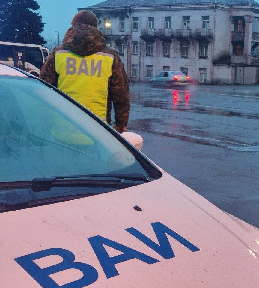 Совместный рейд ГИБДД и военной автоинспекции в Алчевске