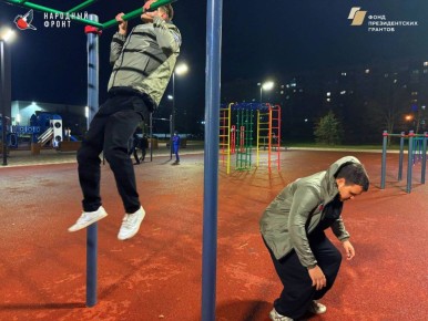 Молодёжна НФ не только помогает нуждающимся, но и активно занимаются спортом!