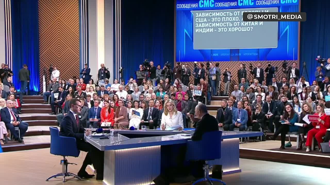 Президент надиктовал послание будущим поколениям