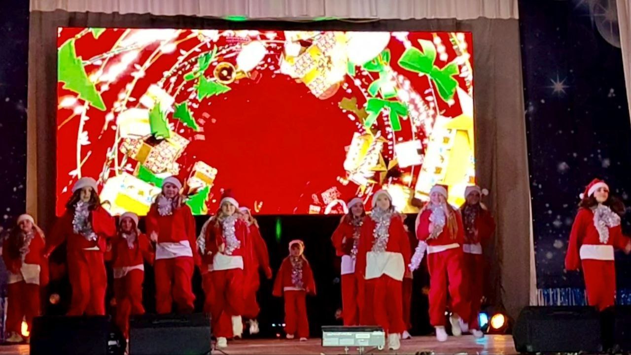 Культурно-досуговый центр города Алчевска подготовил сказку «Новогодняя куролесица-2»