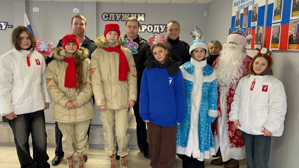 111111Республиканские правоохранители приняли активное участие во Всероссийской акции «Полицейский Дед Мороз»