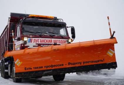 Альберт Апшев: Специалисты дорожных служб региона перешли в усиленный режим работы в связи с продолжительным снегопадом