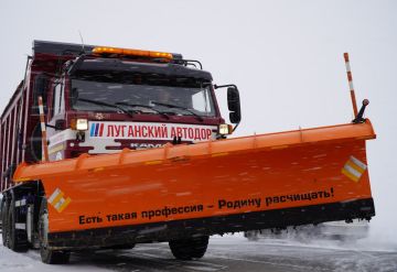 Альберт Апшев: Специалисты дорожных служб региона перешли в усиленный режим работы в связи с продолжительным снегопадом