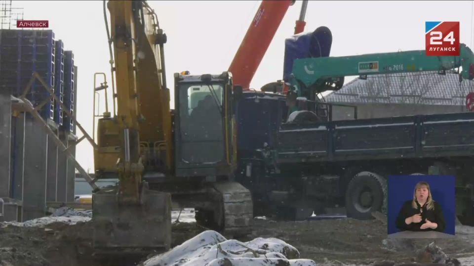 Строители ЖК «Металлург» в Алчевске уже возводят второй этаж