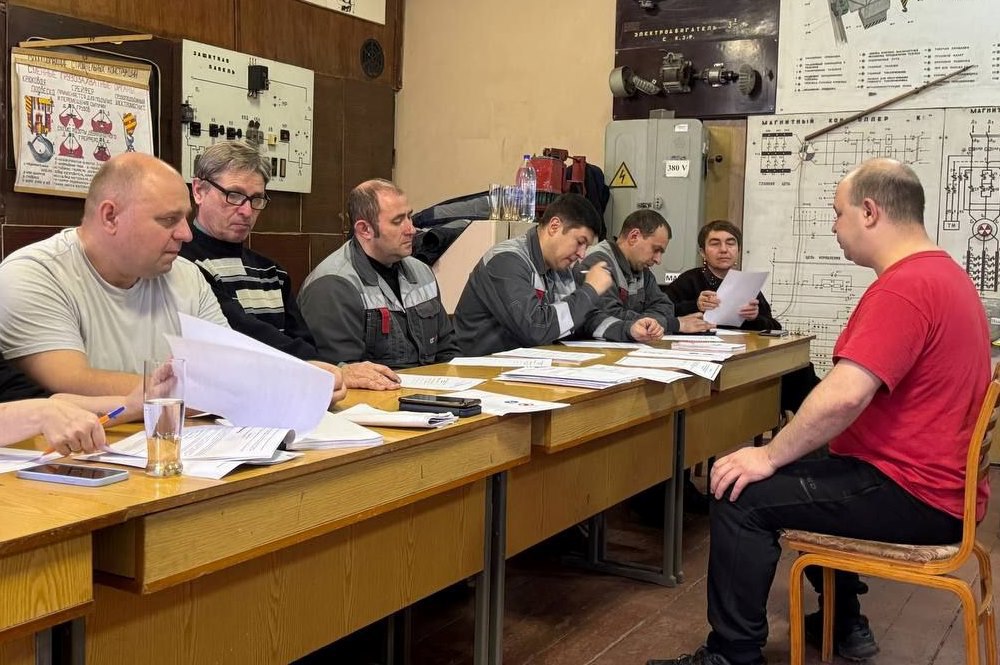 Константин Бутримов: На Алчевском меткомбинате определили лучшую бригаду и лучших мастеров