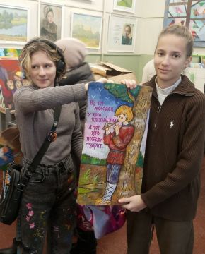 Благодаря дружбе и культурному сотрудничеству между Юношеским центром им. В.Ф. Тендрякова (г. Вологда) и МБУ ДО «Алчевская детская художественная школа», а также в рамках шефства Вологодской области над городом Алчевском, в...