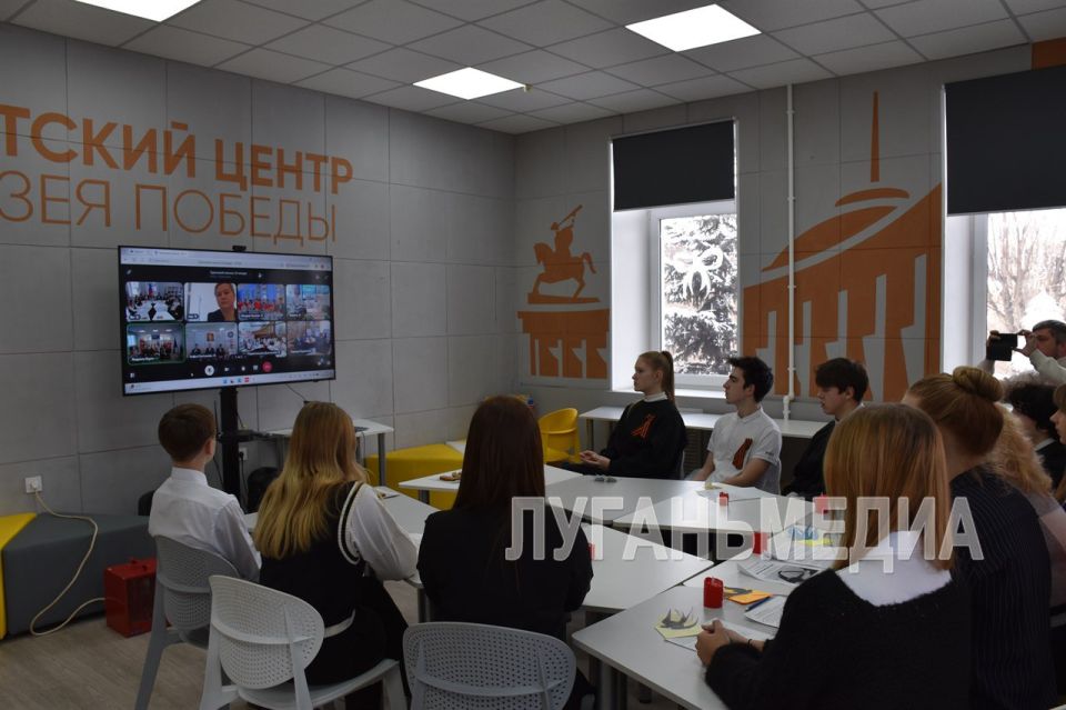 ��������� ��������� ������� ������� � ��������� ������� ���� � ���� ������� �������. ������� ���������� ����������