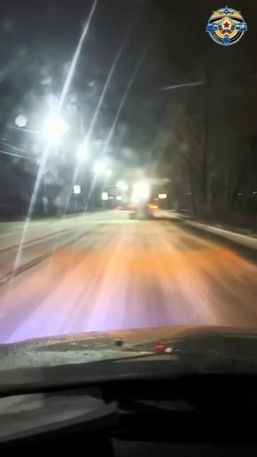 Альберт Апшев: Со вчерашнего вечера проводим обработку дорожного покрытия противогололедными материалами на всех направлениях республики