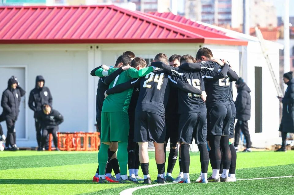 Луганская «Заря» возвращается в профессиональный футбол