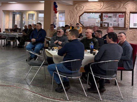 В Центре культуры города Алчевска при поддержке первичной профсоюзной организации «Профсоюз работников АМК Луганской Народной Республики» состоялся вечер-встреча участников специальной военной операции и ветеранов боевых...