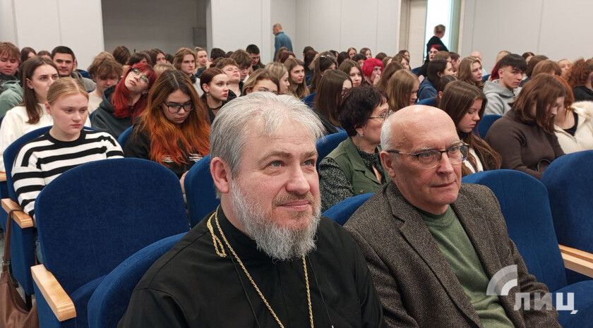 Свыше ста студентов пришло на творческую встречу с делегацией Издательского совета РПЦ