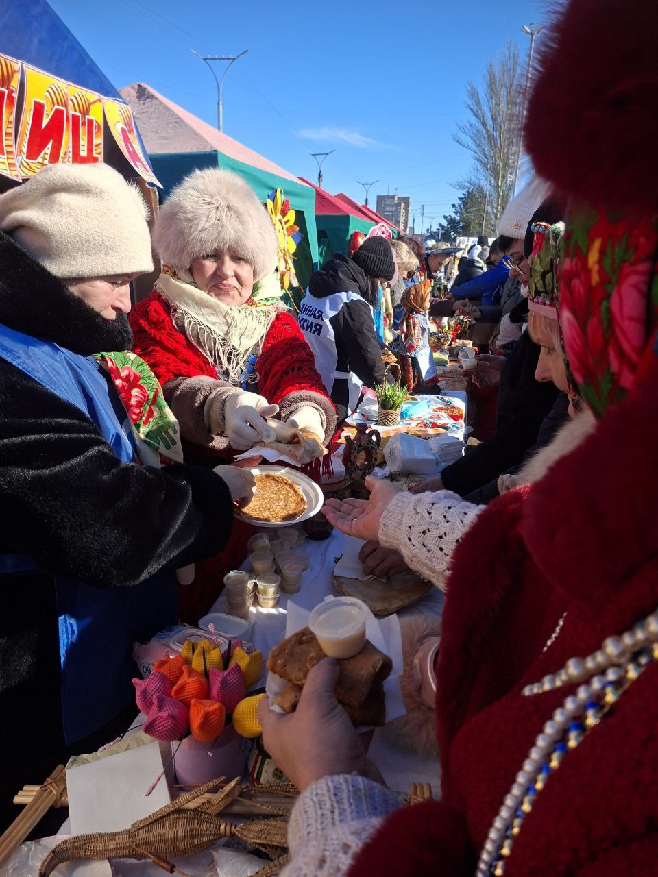 Дошкольные образовательные учреждения с энтузиазмом приняли участие в городском празднике Масленицы