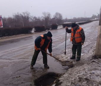 Коммунальными службами проведены работы на территории города