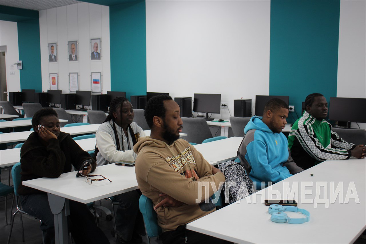 В ДГТУ продолжается подготовка иностранных граждан к поступлению в алчевский вуз