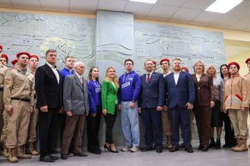 В преддверии Дня работника культуры открылся после ремонта Алчевский городской краеведческий музей